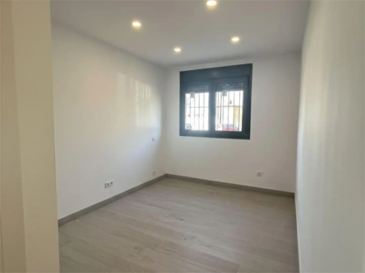 Wohnung zum Verkauf in Calle Telémaco, 10, Fresnos I y II Schlafzimmer von Wohnung zum Verkauf in Torrejón de Ardoz mit Klimaanlage