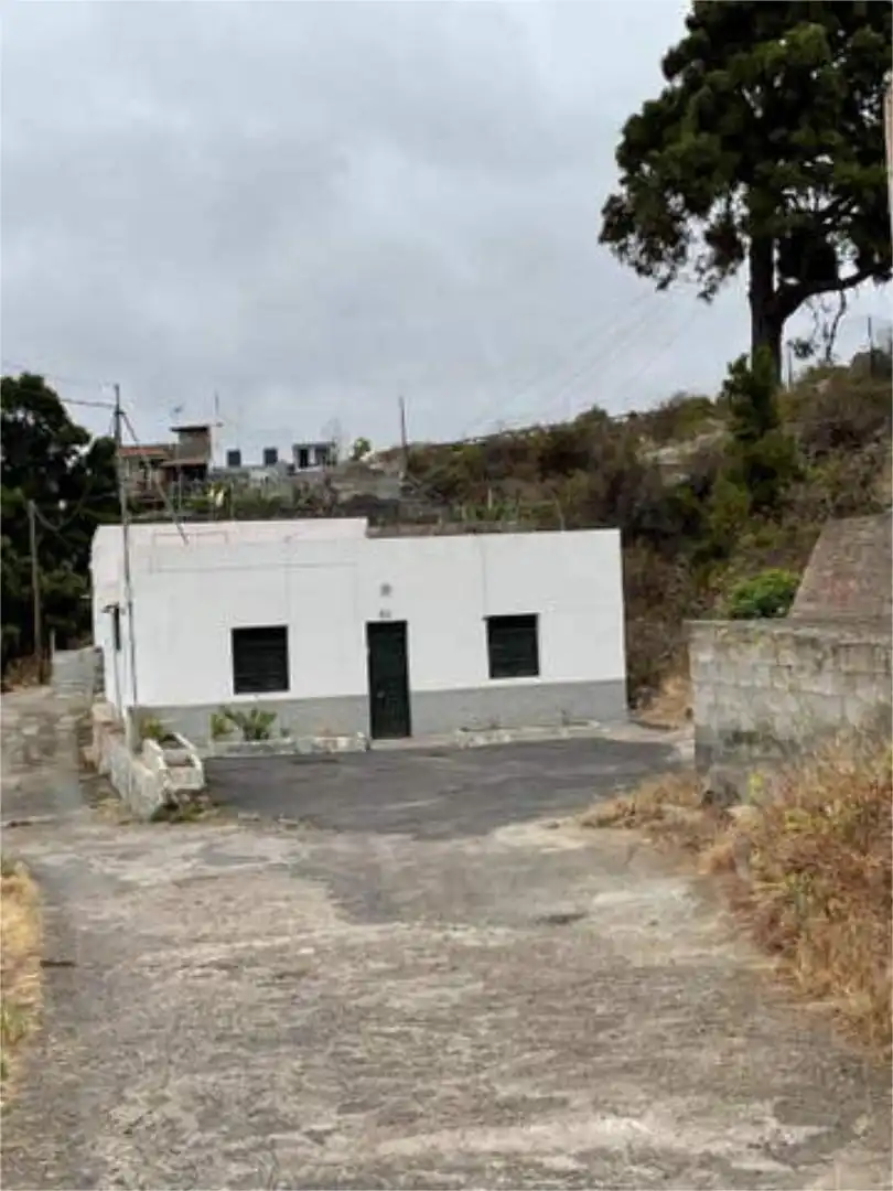 Vista exterior de Casa o xalet en venda en Icod de los Vinos amb Traster