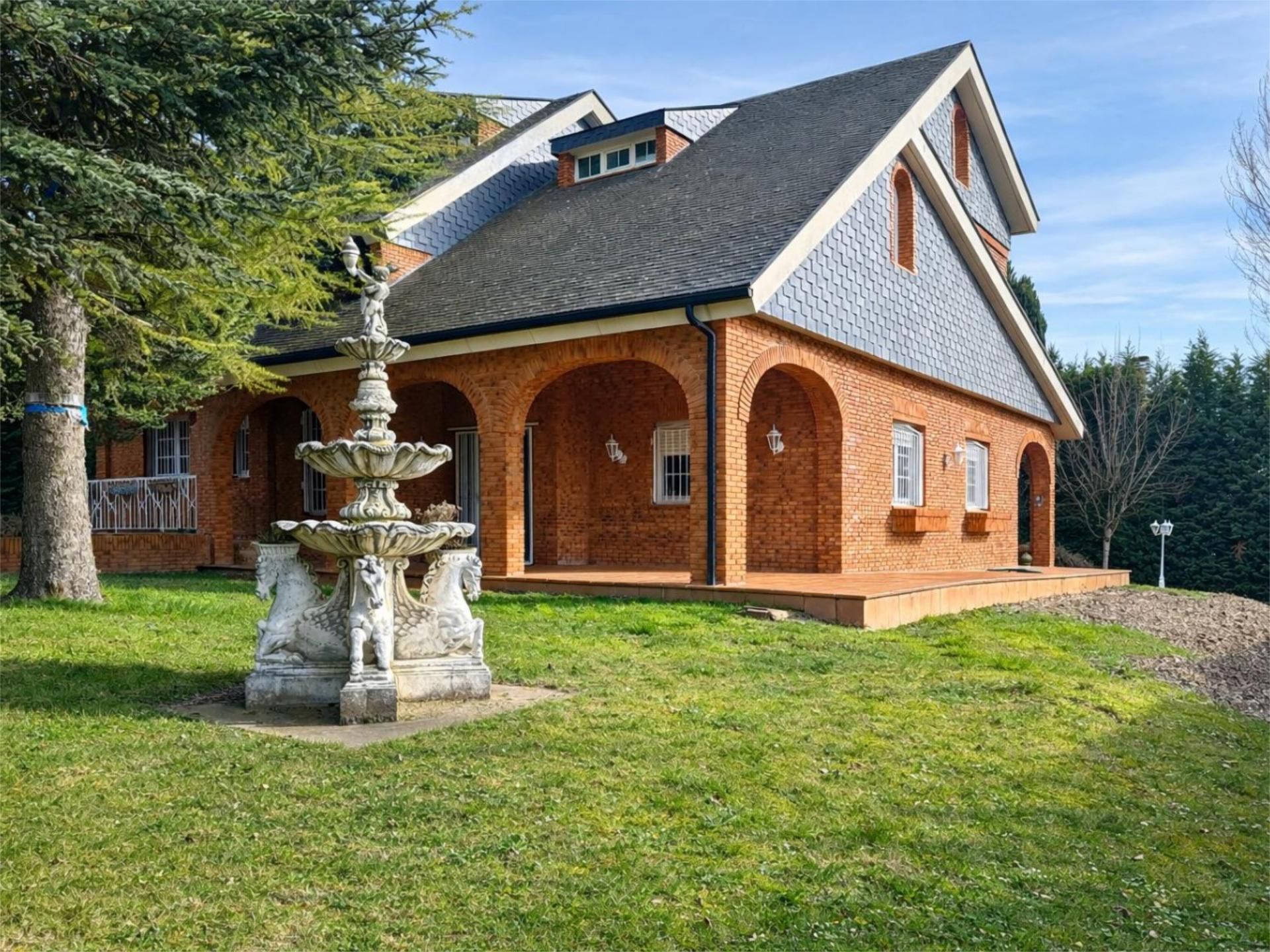 Exterior view of Flat for sale in Sariegos  with Heating, Private garden and Terrace