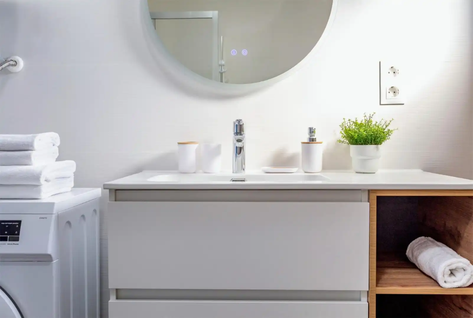 Dachboden zum Verkauf in Carrer Lluís Borrassà, 6, Eixample Residencial Badezimmer von Dachboden zum Verkauf in L'Escala mit Klimaanlage, Heizung und Privatgarten