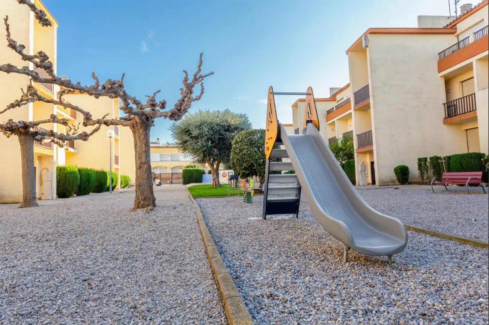 Dachboden zum Verkauf in Carrer Lluís Borrassà, 6, Eixample Residencial Außenansicht von Dachboden zum Verkauf in L'Escala mit Klimaanlage, Heizung und Privatgarten