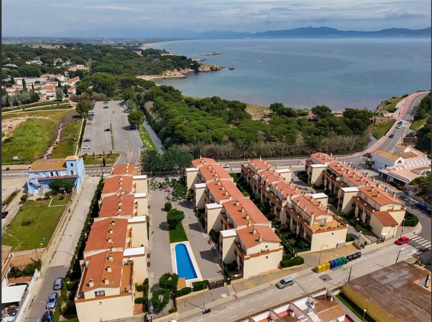 Dachboden zum Verkauf in Carrer Lluís Borrassà, 6, Eixample Residencial Außenansicht von Dachboden zum Verkauf in L'Escala mit Klimaanlage, Heizung und Privatgarten