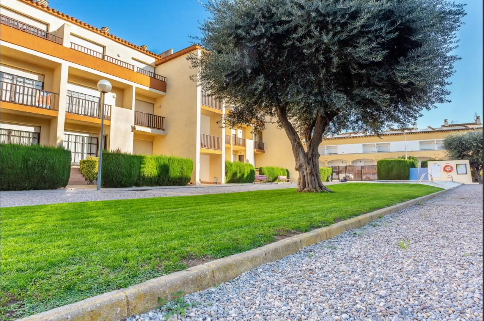 Dachboden zum Verkauf in Carrer Lluís Borrassà, 6, Eixample Residencial Außenansicht von Dachboden zum Verkauf in L'Escala mit Klimaanlage, Heizung und Privatgarten