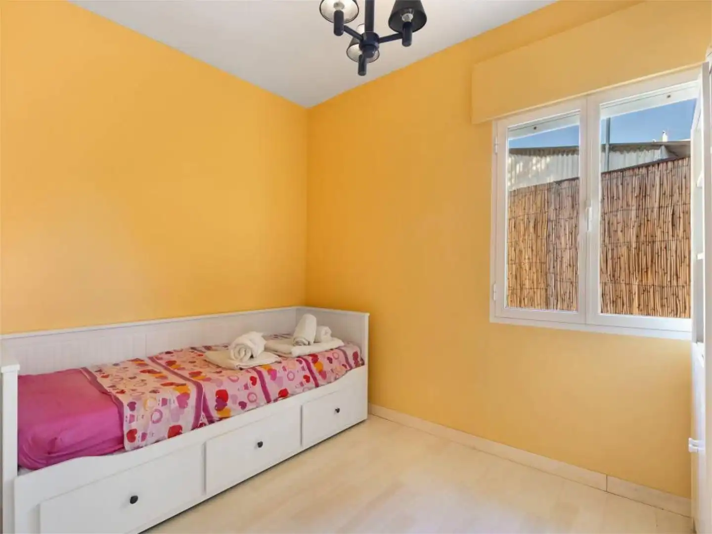 Houses for rent in Calle Goleta, 26, El Manantial Bedroom of Houses for rent in El Puerto de Santa María with Air Conditioner, Private garden and Swimming Pool