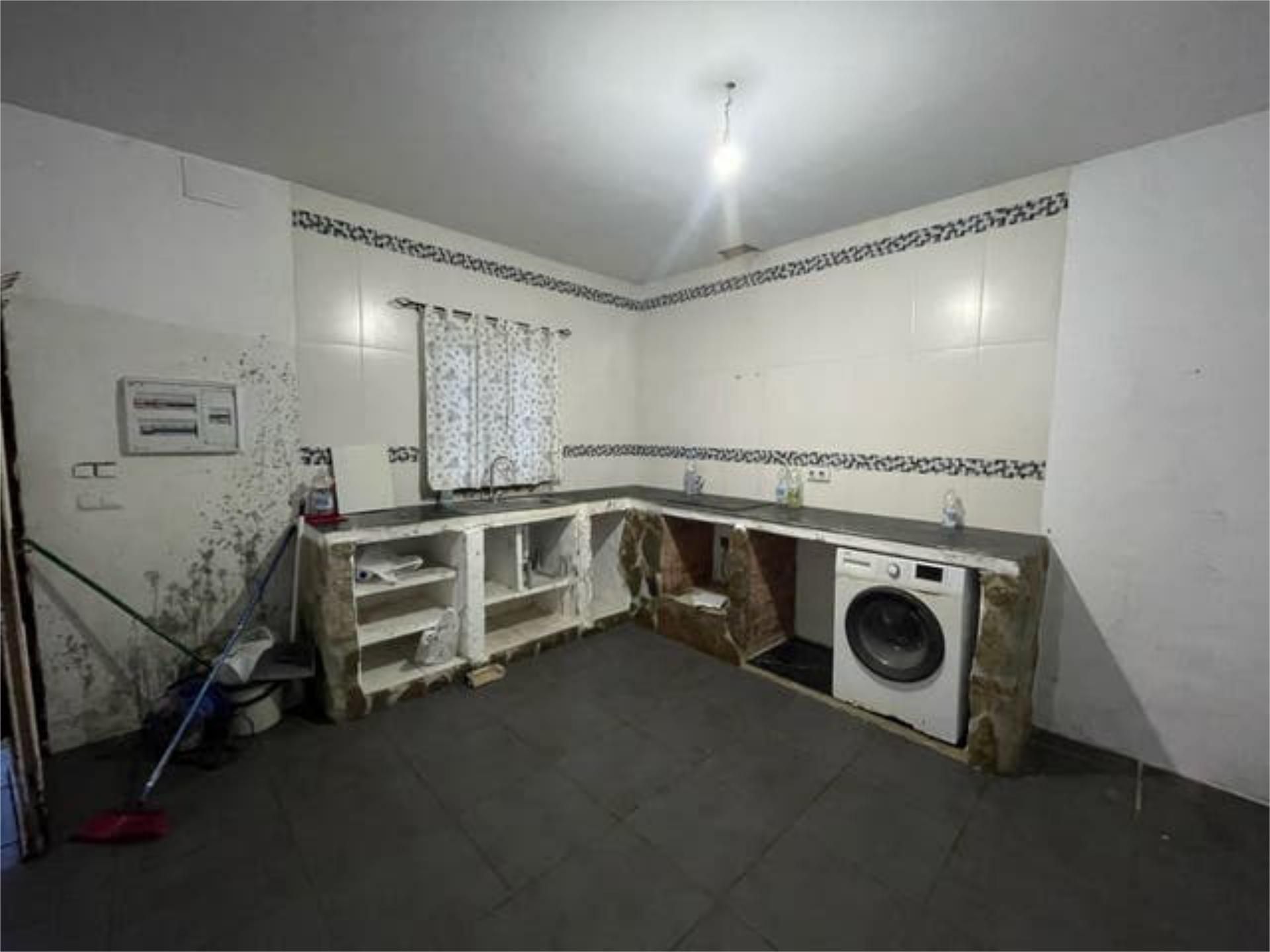 Casa adosada en venta en Las Lagunas - Campano Cocina de Casa adosada en venta en Chiclana de la Frontera con Terraza