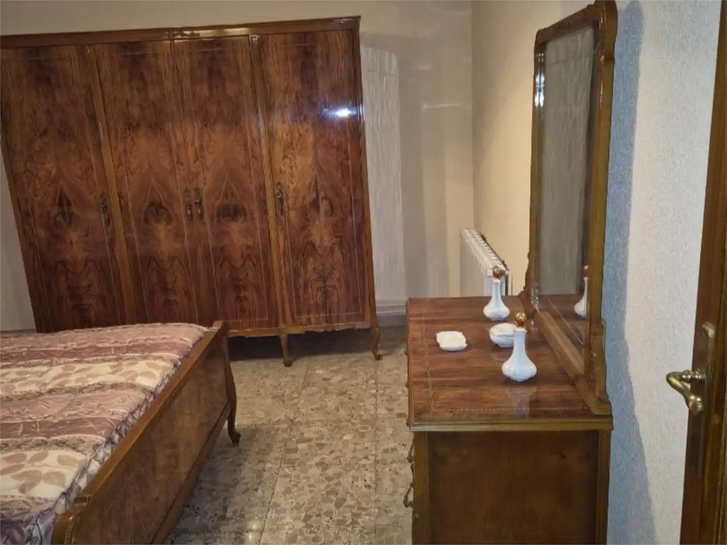 Piso en venta en Calle Juan Coto, 31, Herencia Habitación de Piso en venta en Herencia con Terraza y Balcón
