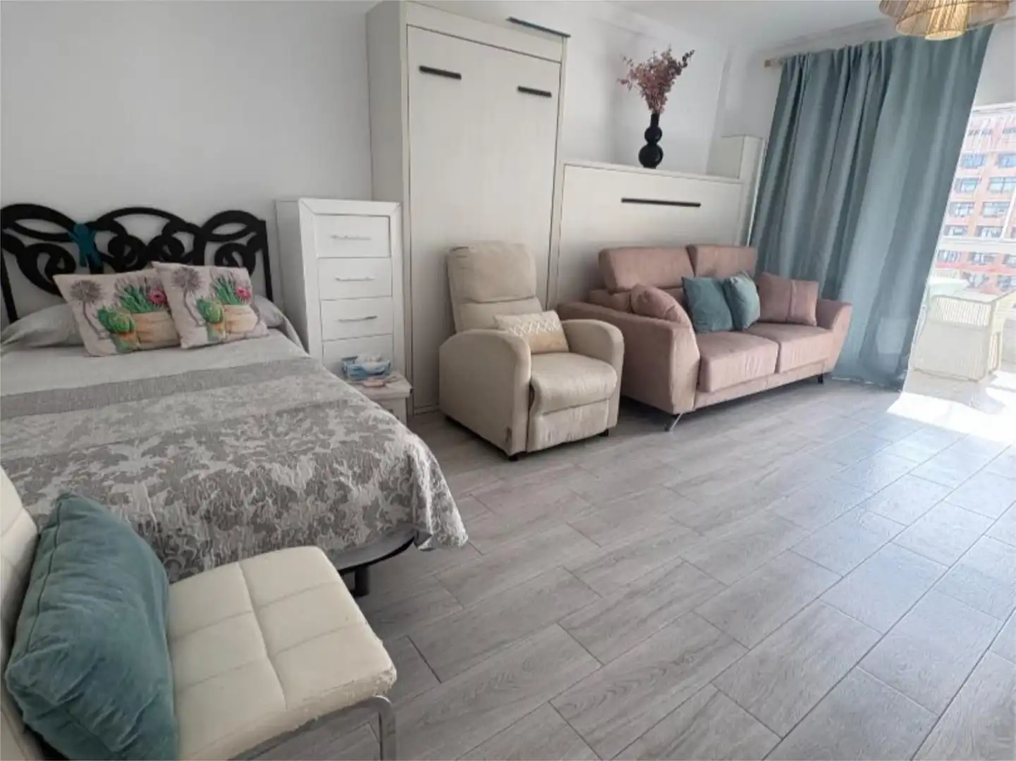 Piso de alquiler en Calle Lamo de Espinosa, 8, Puerto Deportivo Habitación de Piso de alquiler en Fuengirola con Aire acondicionado, Calefacción y Jardín privado