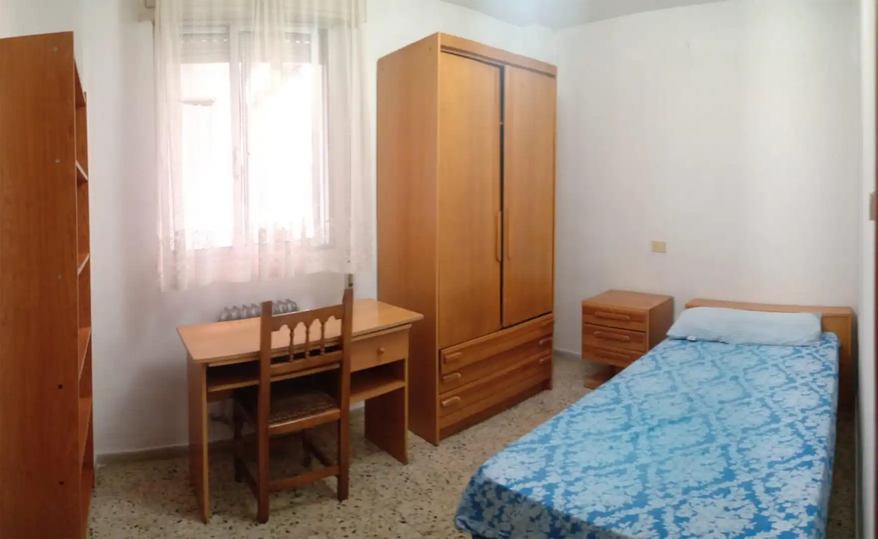 Habitación en Carretera de Ledesma, 109, Pizarrales Habitación de Piso para compartir en Salamanca con Calefacción, Parquet y Amueblado