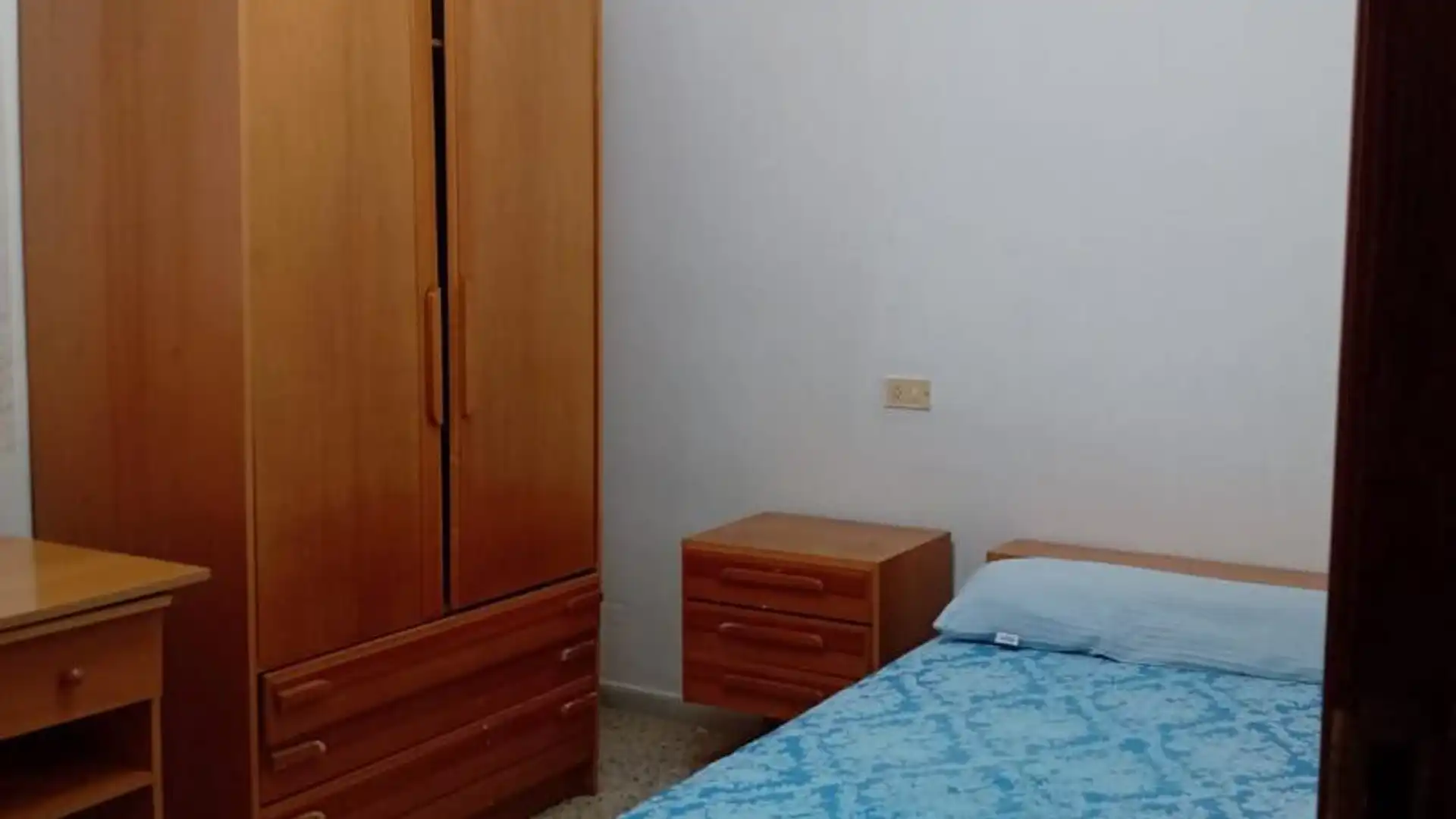 Habitación de Piso para compartir en Salamanca Capital con Calefacción, Parquet y Amueblado