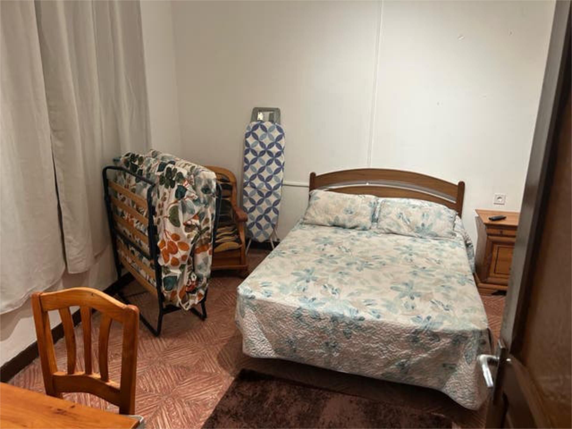 Habitación de Casa o chalet de alquiler en Ingenio con Amueblado y Se aceptan mascotas