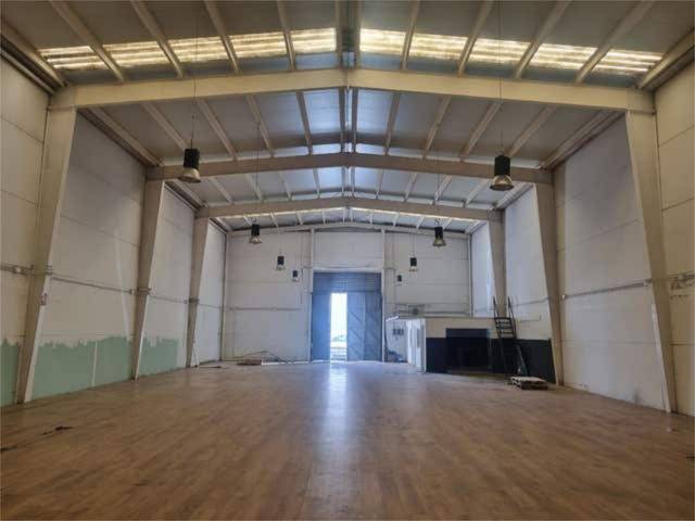 Nave industrial en Alquiler en Nuevo Parque - Los Rosales - Tráfico Pesado