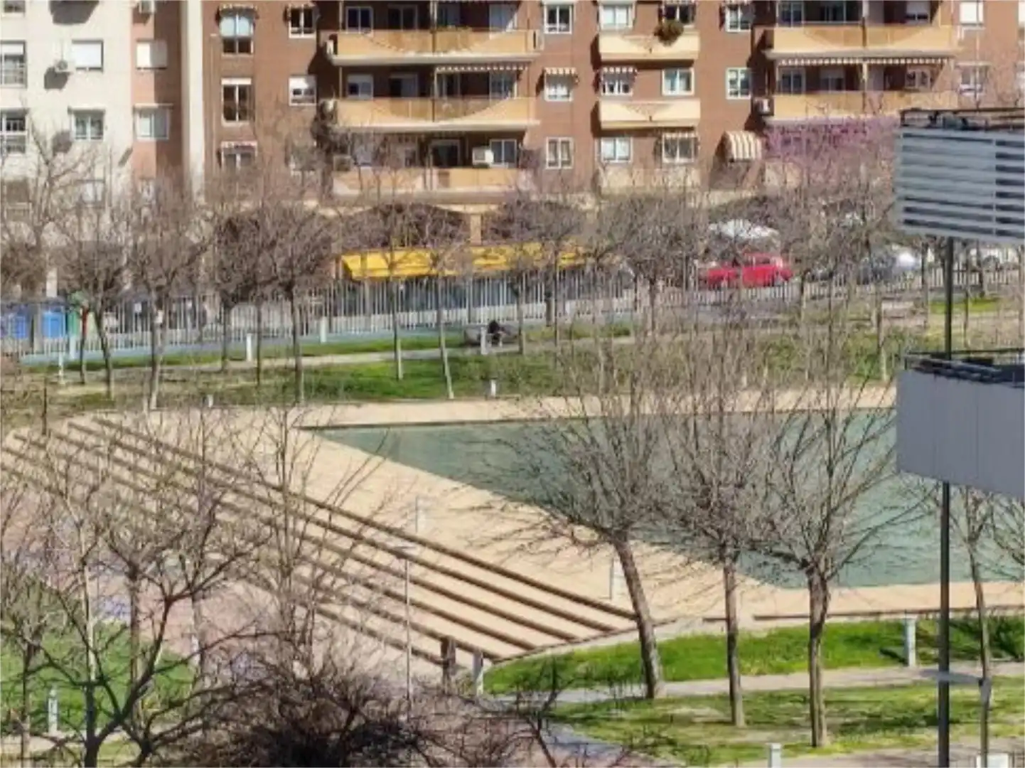 Vista exterior de Pis en venda en Jaén amb Calefacció, Moblat i Aparcament comunitari