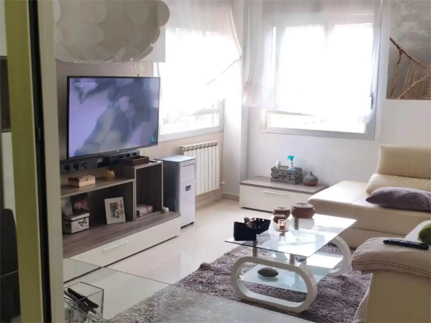 Sala d'estar de Pis en venda en Jaén amb Calefacció, Moblat i Aparcament comunitari