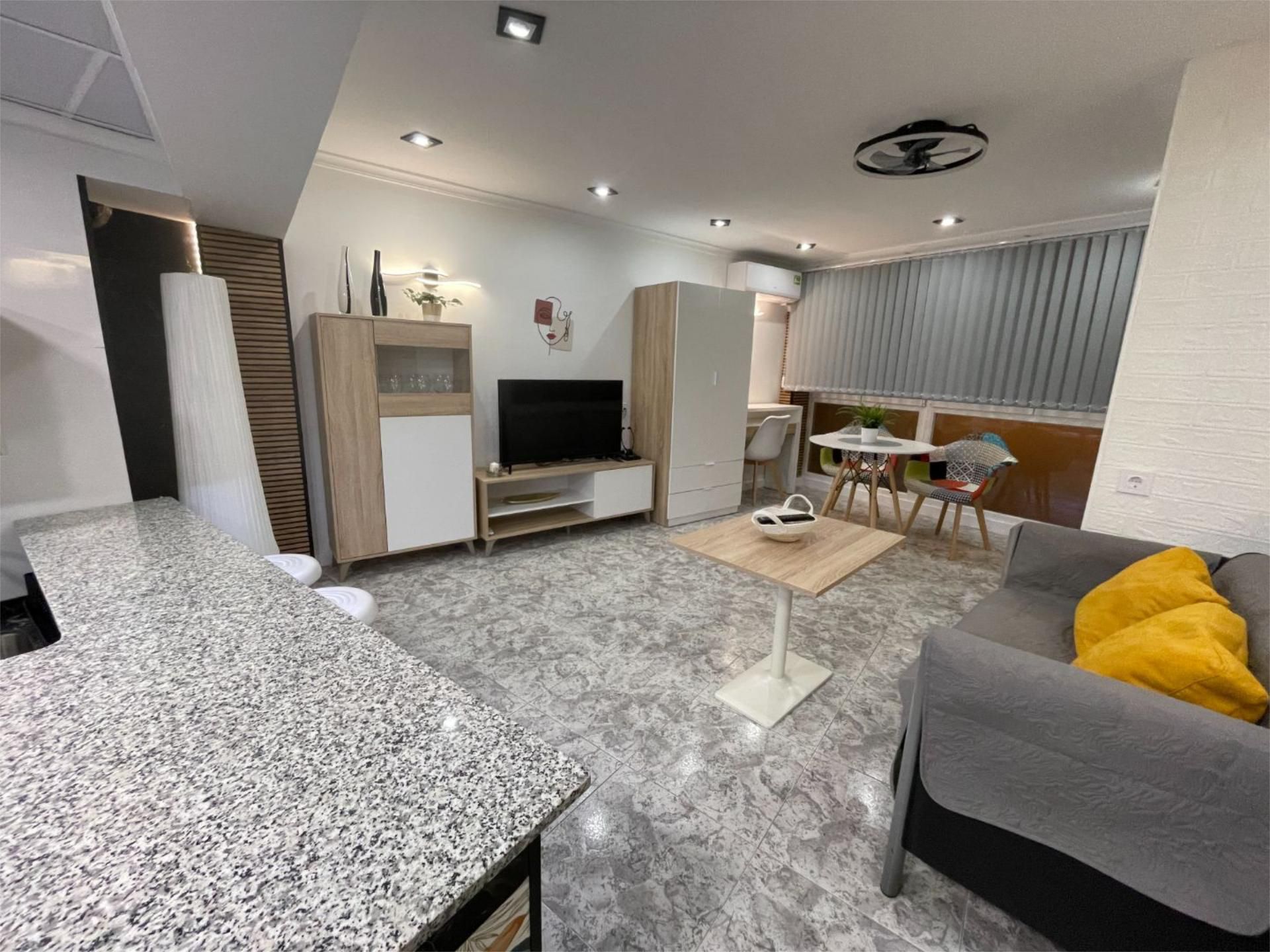 Living room of Study for rent in Caravaca de la Cruz  with Air Conditioner, Heating and Furnished