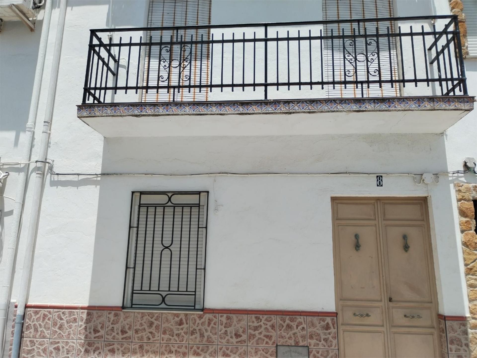 Vista exterior de Casa adosada en venta en Sabiote con Terraza, Amueblado y Balcón