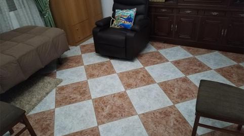 Foto 3 de Casa adosada en venta en Calle Manuel Utrera, 8, Sabiote, Jaén