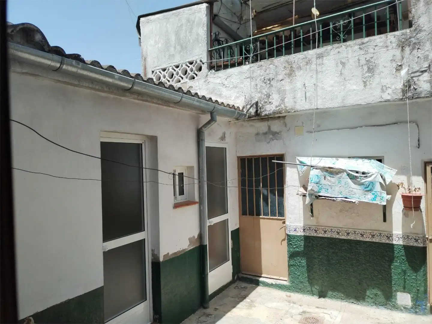 Casa adosada en venta en Calle Manuel Utrera, 8, Sabiote Vista exterior de Casa adosada en venta en Sabiote con Terraza, Amueblado y Balcón