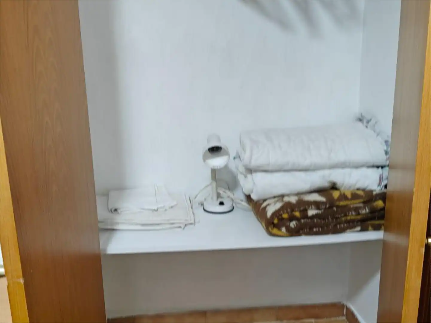 Room in Carrer Fra Pere Balaguer, 79, Ciutat Esportiva Room in Carrer Fra Pere Balaguer, 79, Ciutat Esportiva
