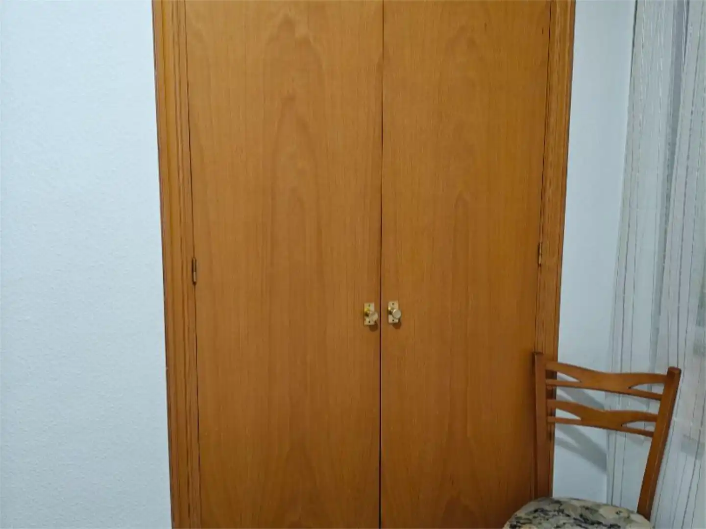 Room in Carrer Fra Pere Balaguer, 79, Ciutat Esportiva Room in Carrer Fra Pere Balaguer, 79, Ciutat Esportiva
