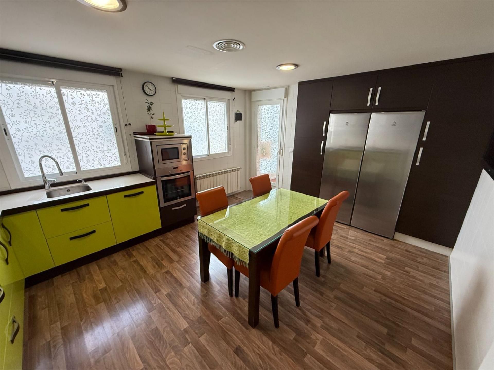 Pis de lloguer a Plaza San José Manyanet, 9, Avenida Elvas Cuina de Pis de lloguer en Badajoz Capital amb Aire condicionat i Balcó