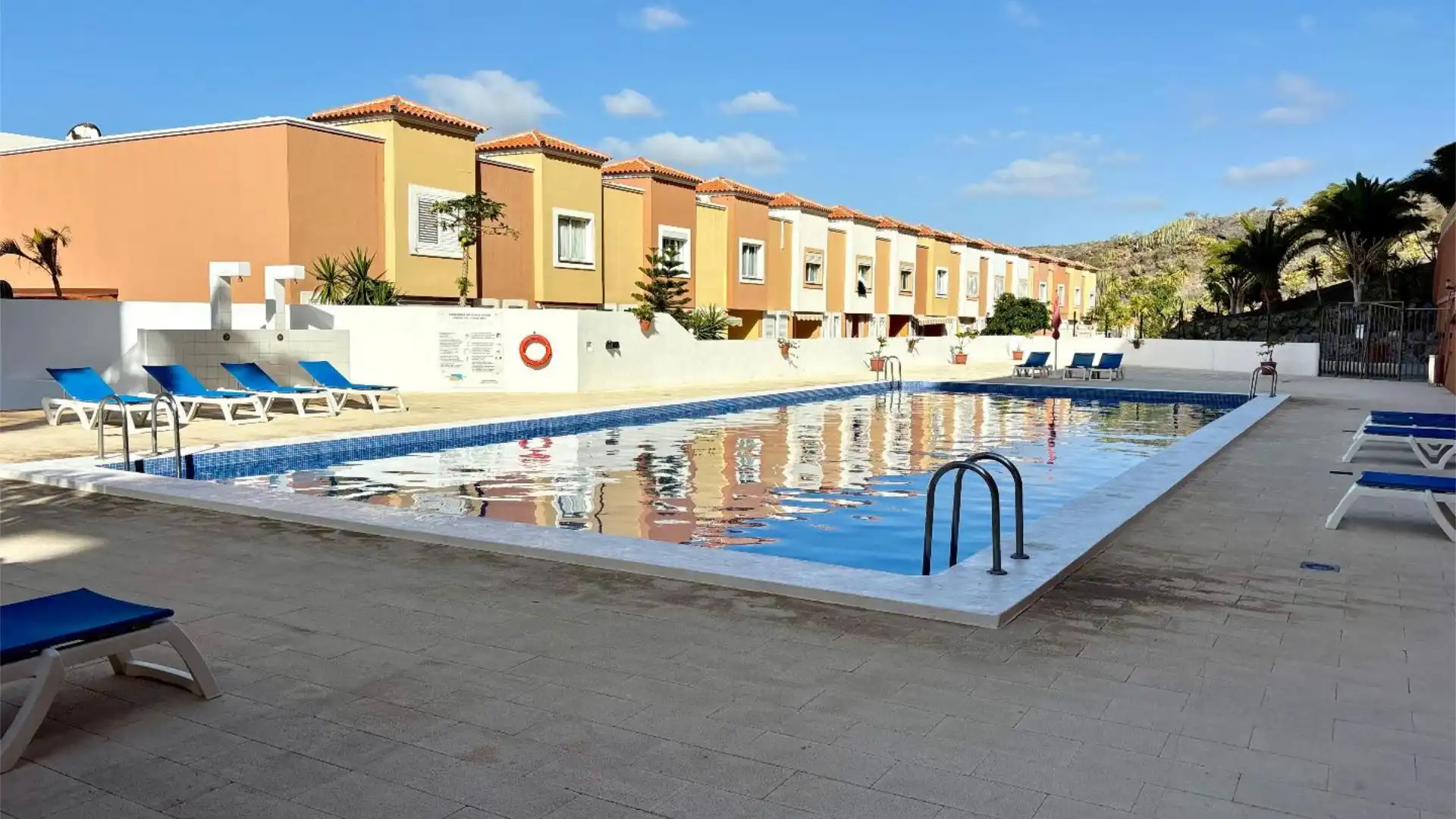 Pis en venda a Calle Extremadura, 13, Torviscas Centro y Alto Piscina de Pis en venda en Adeje amb Terrassa i Piscina