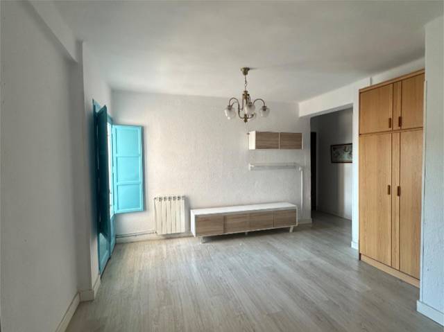 Piso en Venta en Calle de Juan María Guelbenzu Kalea, 15 en Milagrosa