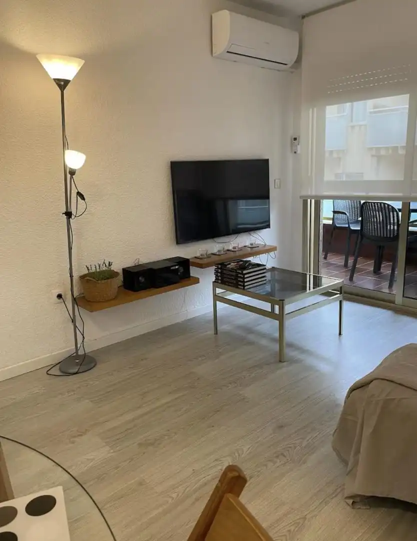 Piso de alquiler en Carrer Rambla de la Costa Daurada, 16, Calafell Platja Sala de estar de Piso de alquiler en Calafell con Aire acondicionado, Calefacción y Parquet