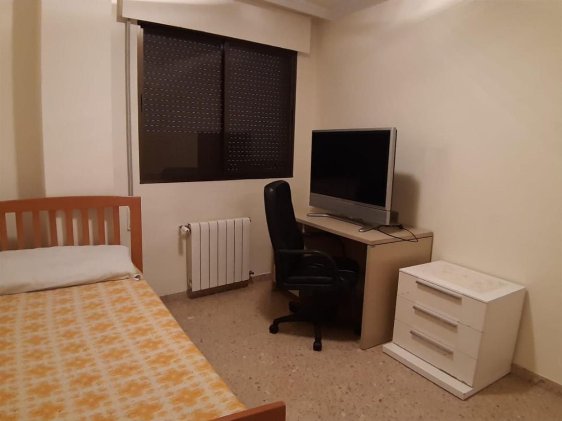Bedroom of Flat for rent in Castellón de la Plana / Castelló de la Plana  with Air Conditioner, Heating and Terrace