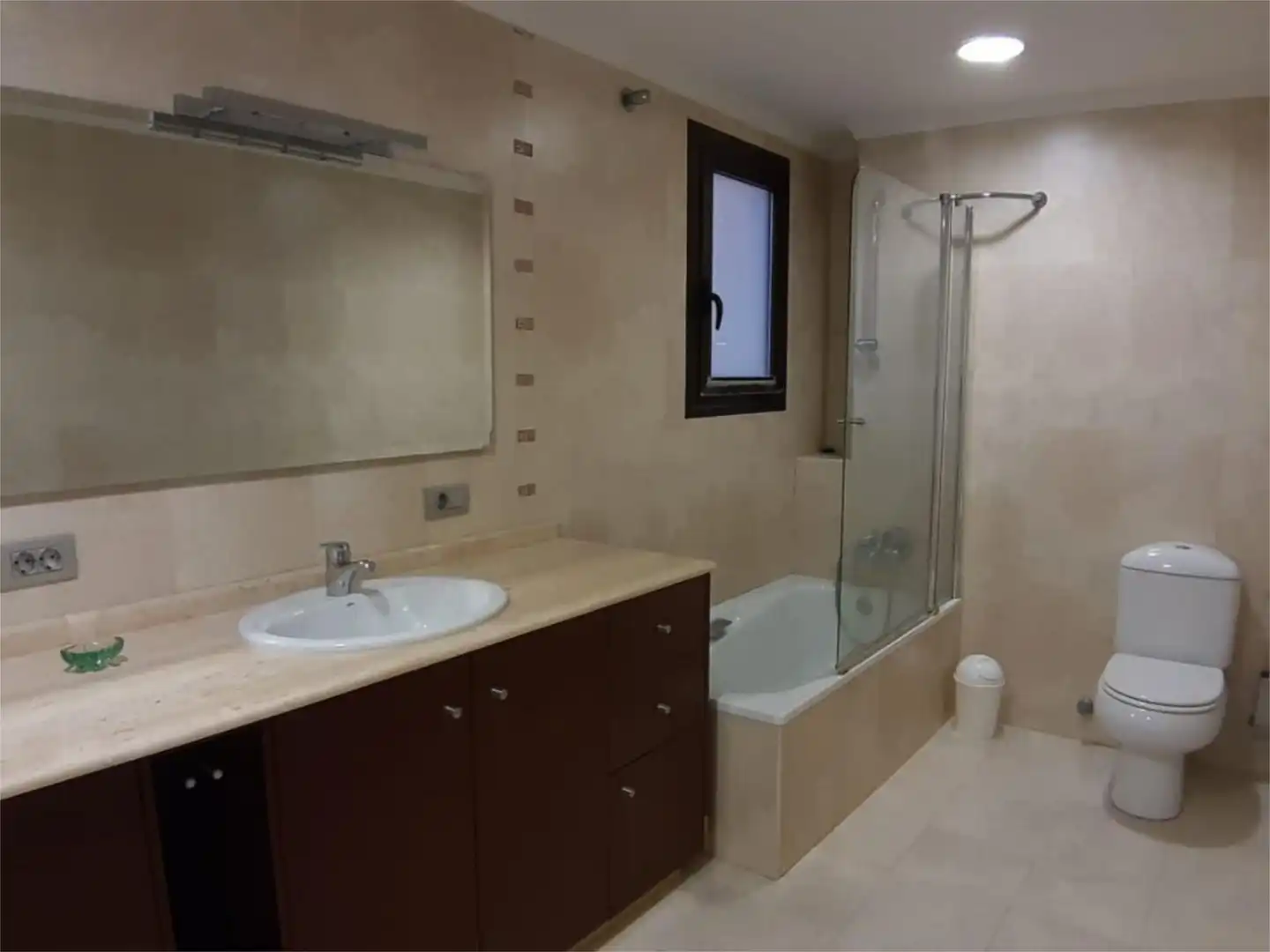 Bathroom of Flat for rent in Castellón de la Plana / Castelló de la Plana  with Air Conditioner, Heating and Terrace
