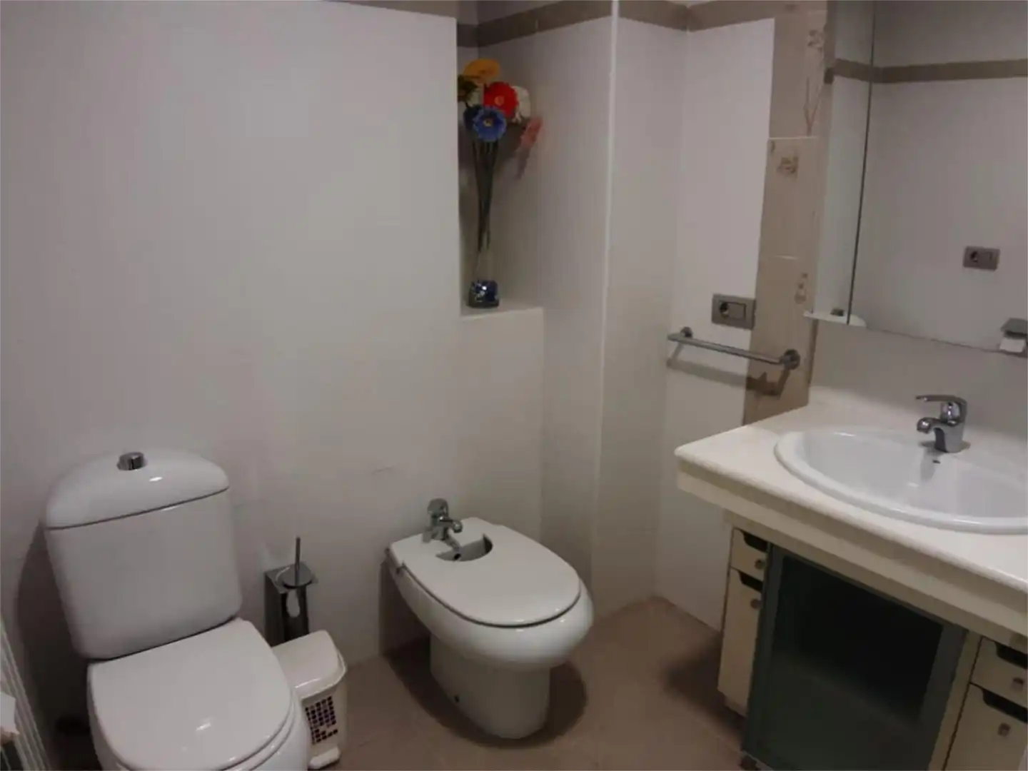 Bathroom of Flat for rent in Castellón de la Plana / Castelló de la Plana  with Air Conditioner, Heating and Terrace