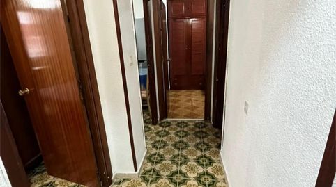 Foto 2 de Piso en venta en Calle Tórtola, 44, Pajaritos, Granada Capital