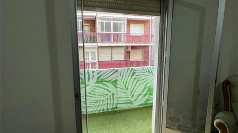 Foto 3 de Piso en venta en Calle Tórtola, 44, Pajaritos, Granada Capital