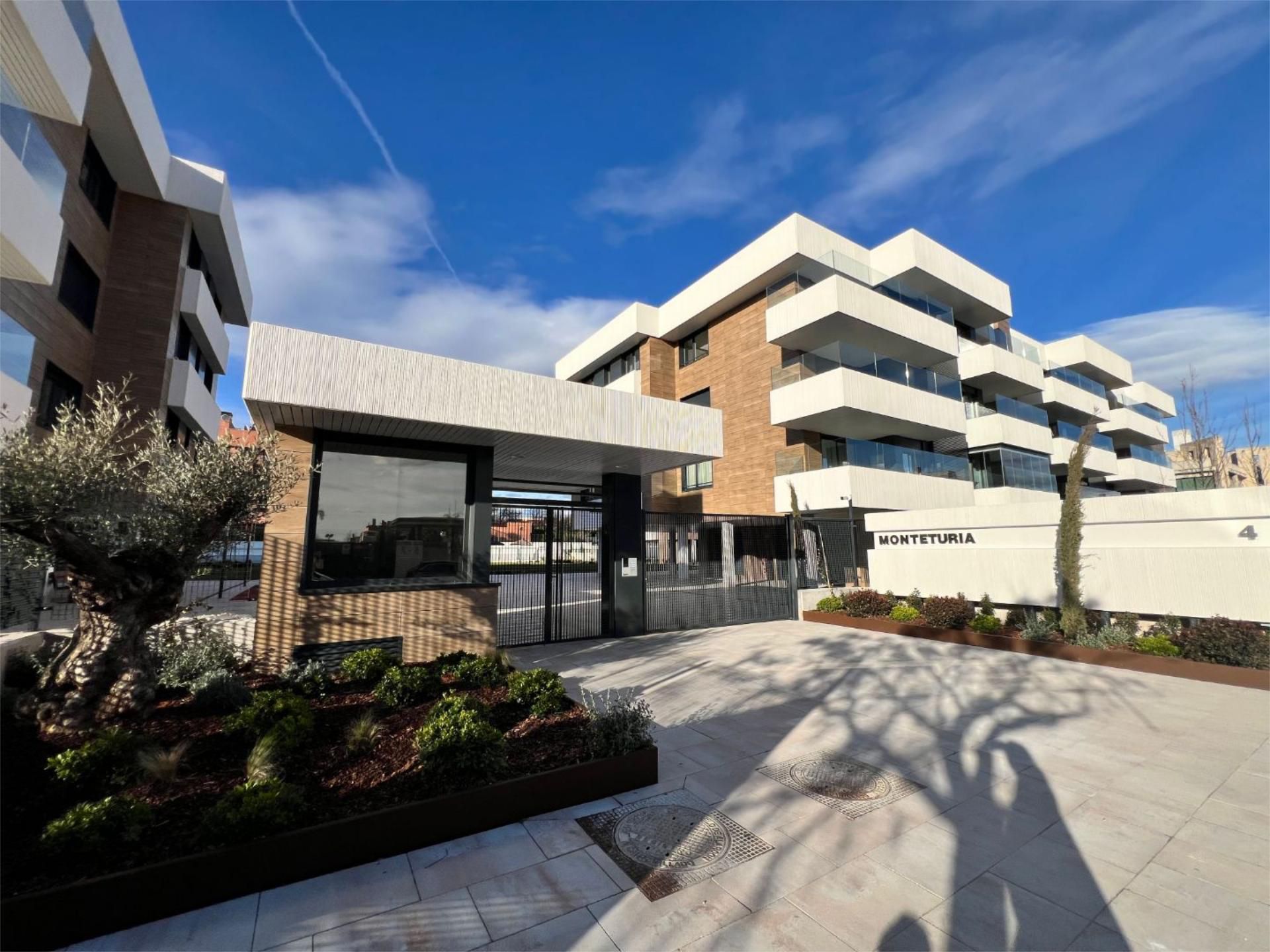 Vista exterior de Piso de alquiler en Pozuelo de Alarcón con Aire acondicionado, Terraza y Piscina