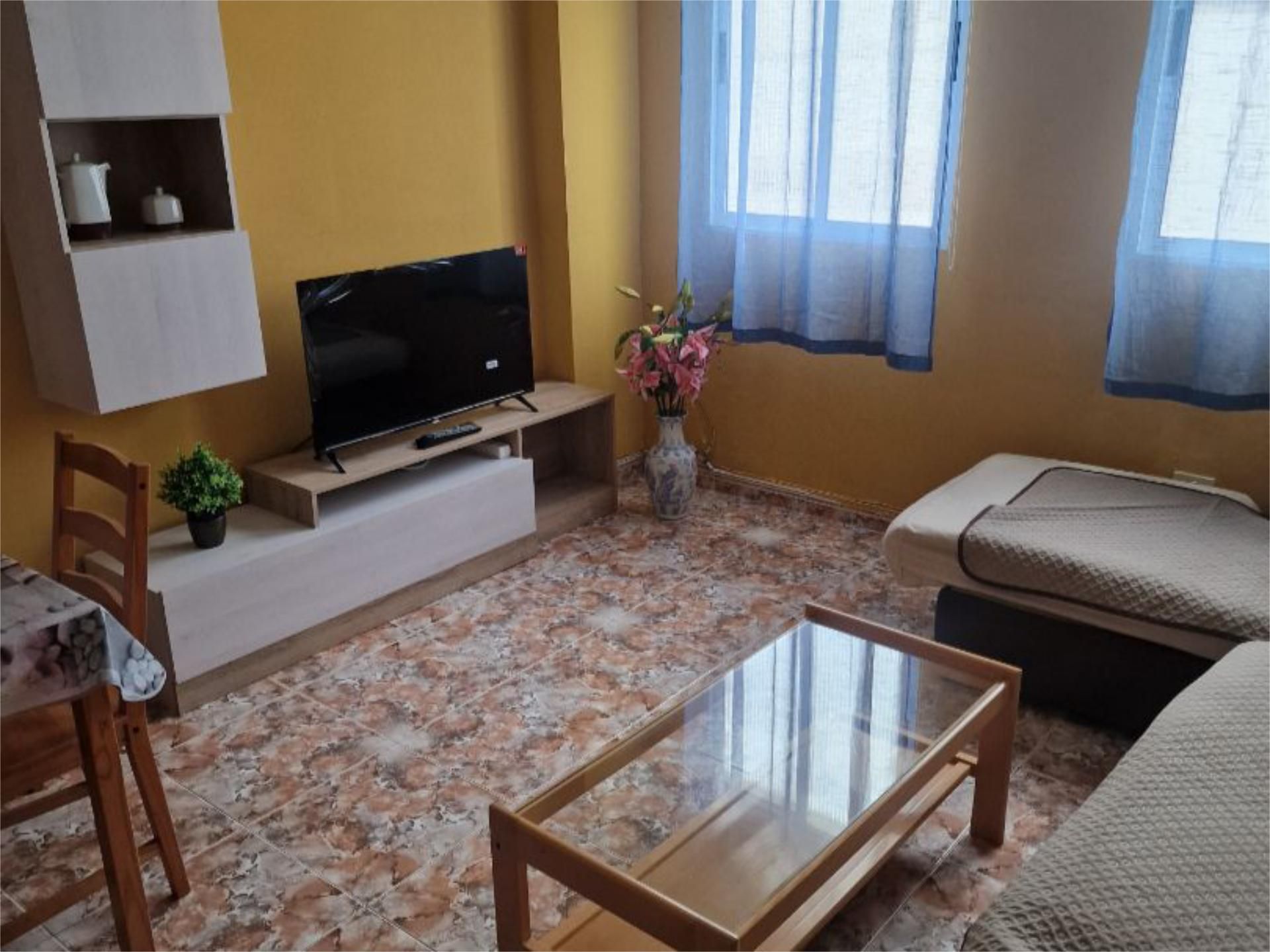 Pis de lloguer a Calle García de Toledo, 49, Playa de Arinaga Sala d'estar de Pis de lloguer en Agüimes amb Traster, Moblat i Balcó