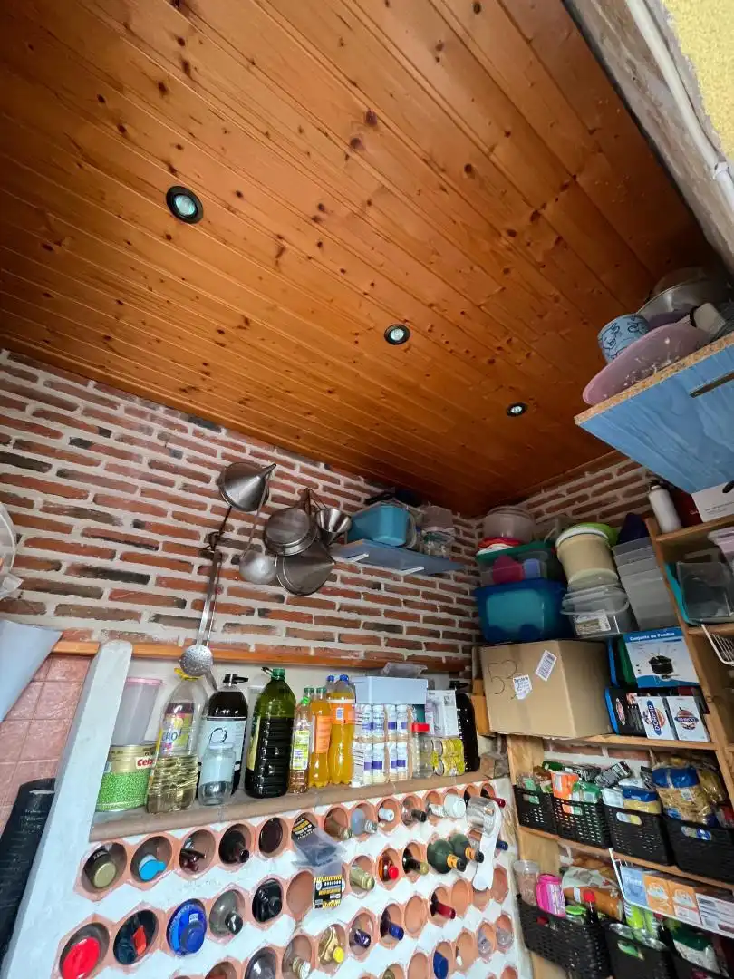 Casa adosada en venda a Plaza de la Constitución, 2, Ribatejada Cuina de Casa adosada en venda en Ribatejada amb Aire condicionat, Calefacció i Jardí privat