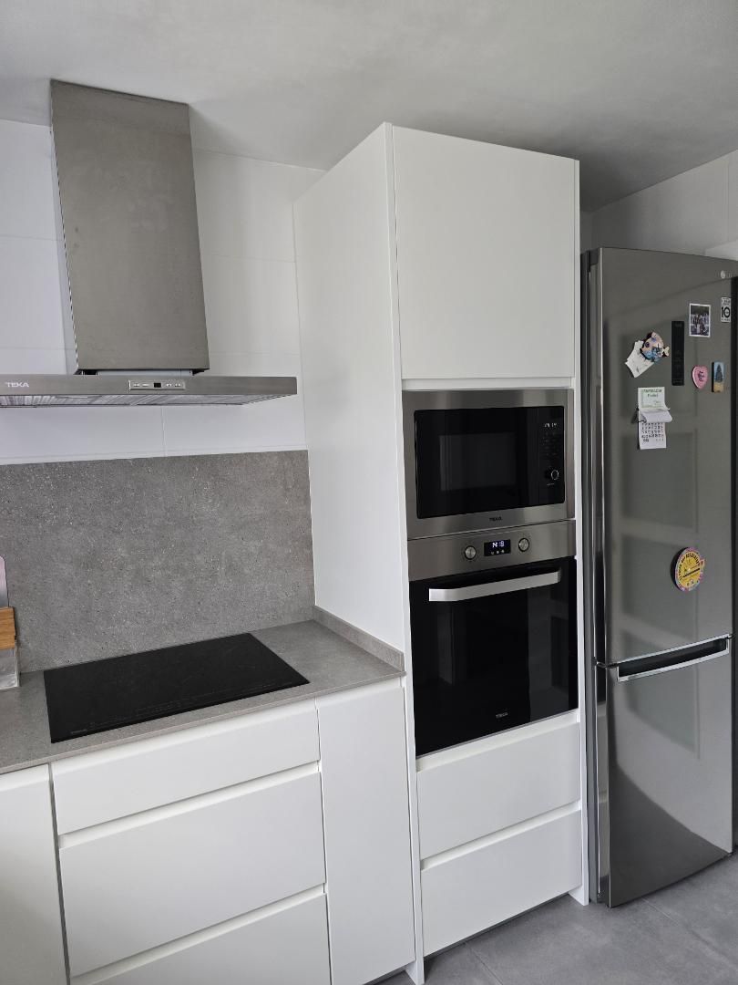 Cuina de Casa o xalet en venda en Llíria amb Terrassa i Balcó