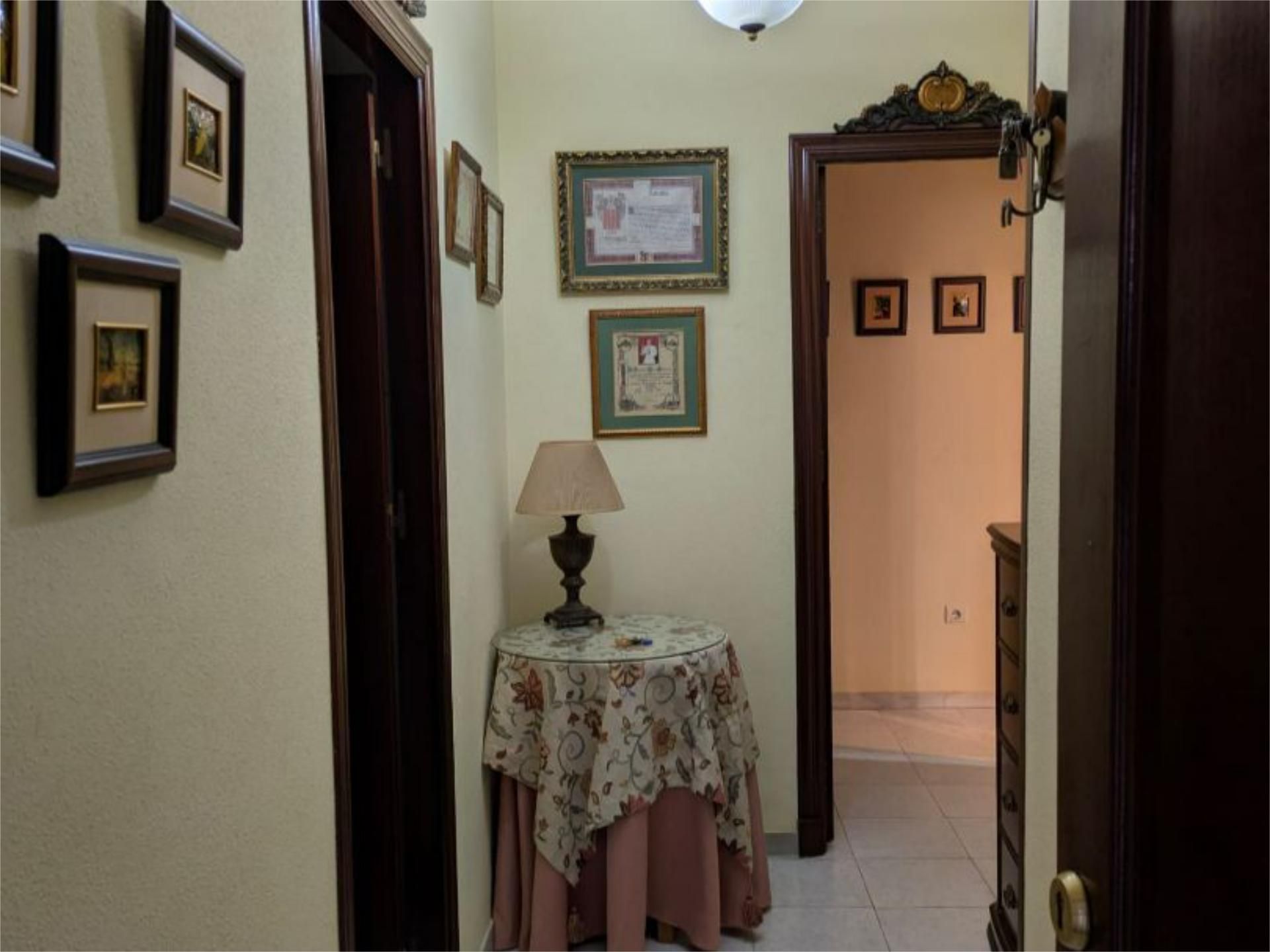 Wohnung zum Verkauf in San Fernando mit Klimaanlage, Abstellraum und Möbliert