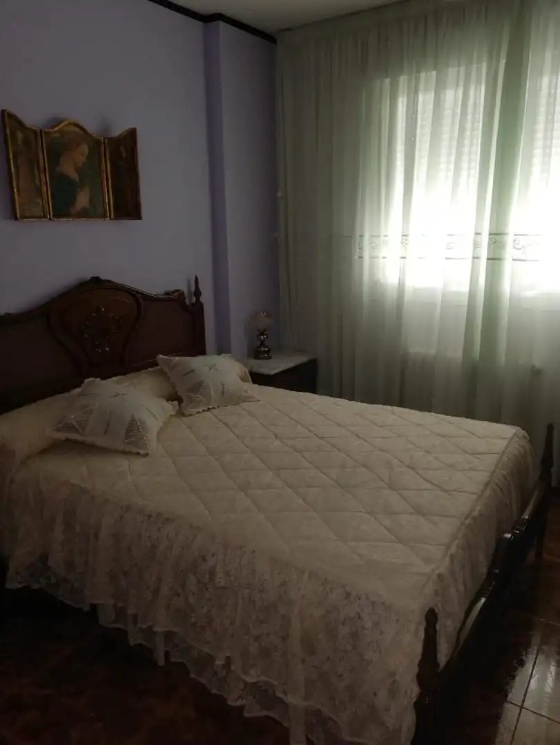 Habitación de Casa adosada en venta en Borja con Calefacción, Jardín privado y Terraza