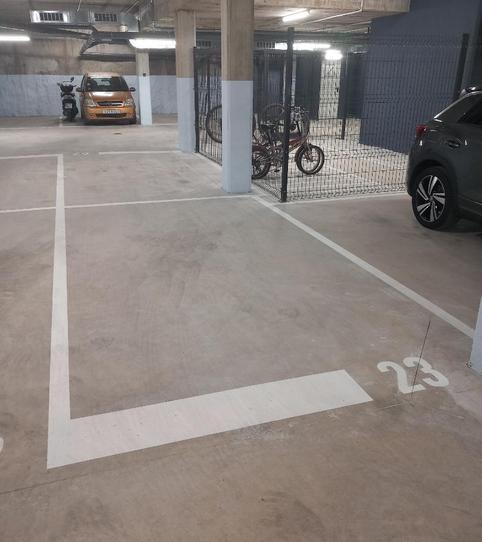 Garaje de alquiler en Camí de Cal Silet, 183, Eixample Sud - La Barceloneta, El Prat de Llobregat - imagen 2 Foto 2 de Garaje de alquiler en Camí de Cal Silet, 183, Eixample Sud - La Barceloneta, El Prat de Llobregat