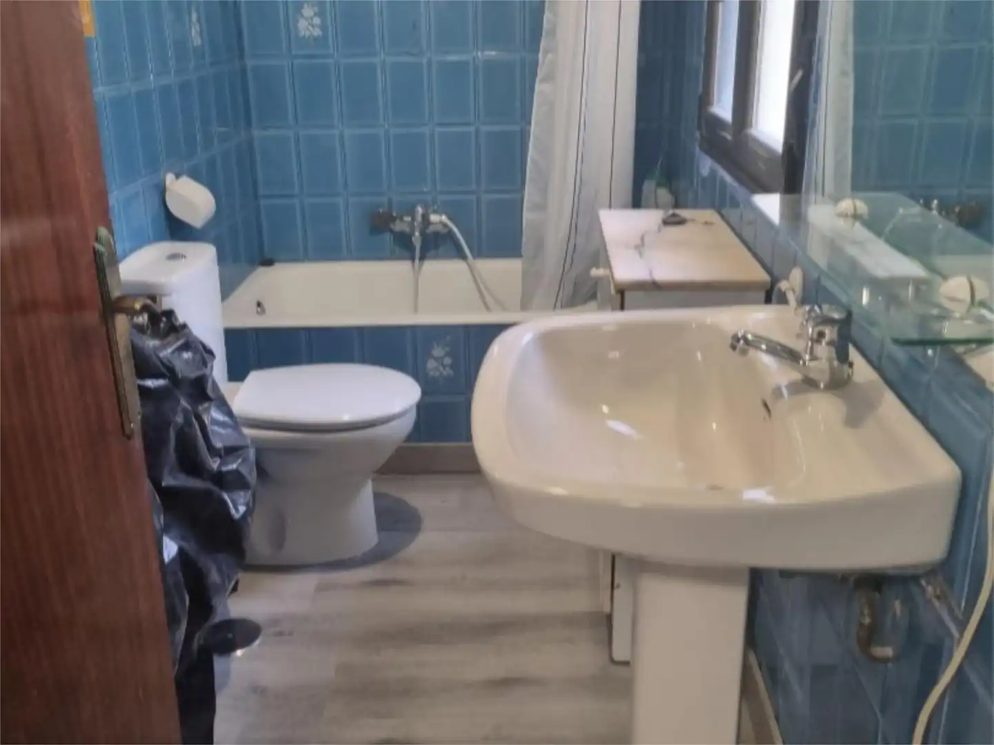 Casa adosada en venta en Calle Bo. Cuarteles Viejos de Sta. Isabel, 30, Aller Baño de Casa adosada en venta en Aller con Terraza