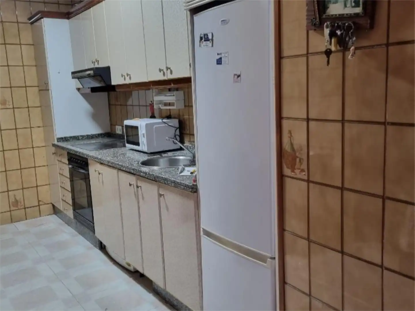Casa adosada en venta en Calle Bo. Cuarteles Viejos de Sta. Isabel, 30, Aller Cocina de Casa adosada en venta en Aller con Terraza