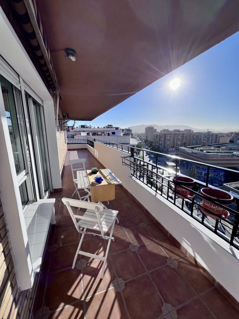 Exterior view of Flat for share in Málaga Capital  with Parquet flooring, Terrace and Furnished