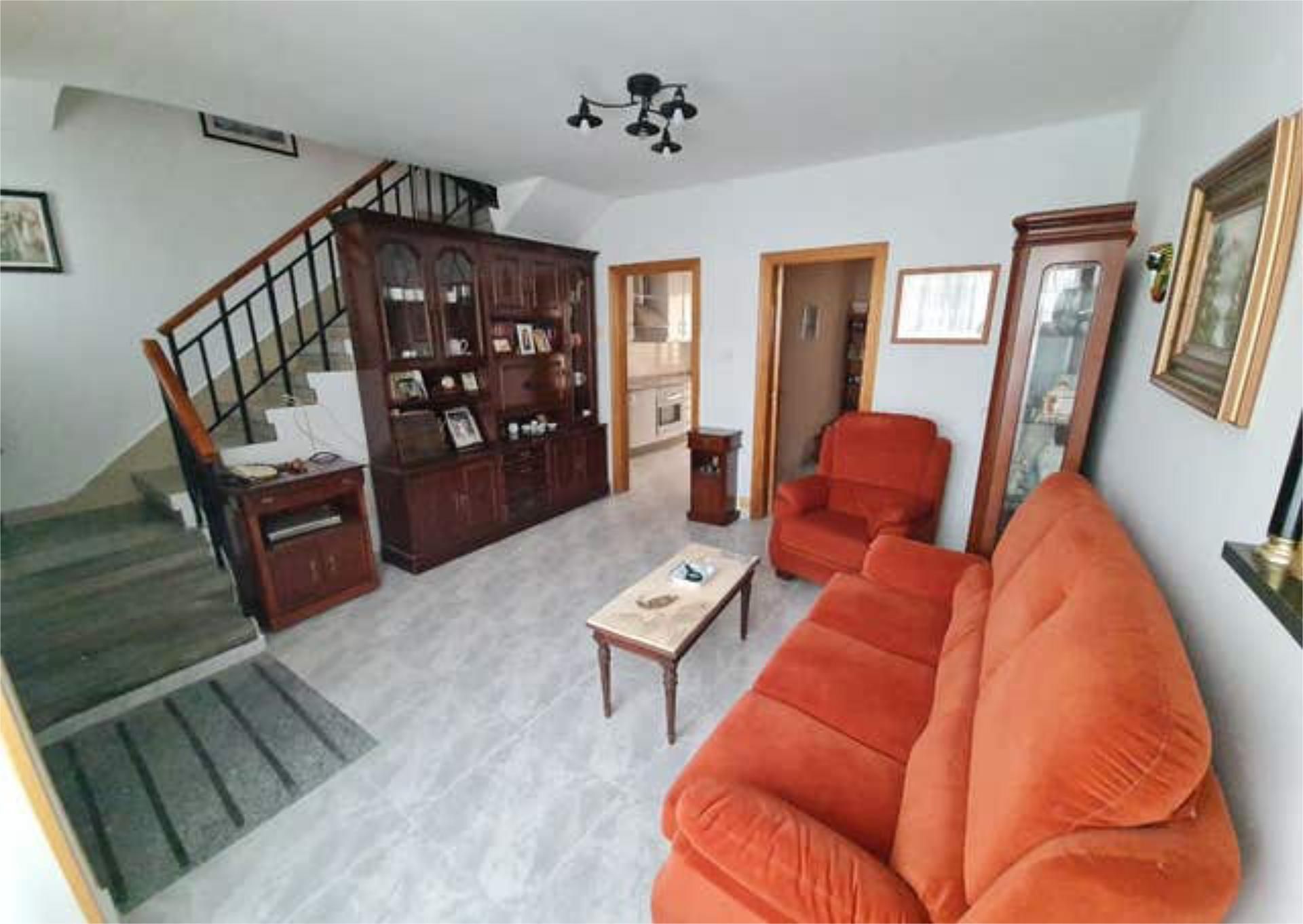 Sala d'estar de Casa o xalet en venda en Lugo Capital amb Terrassa