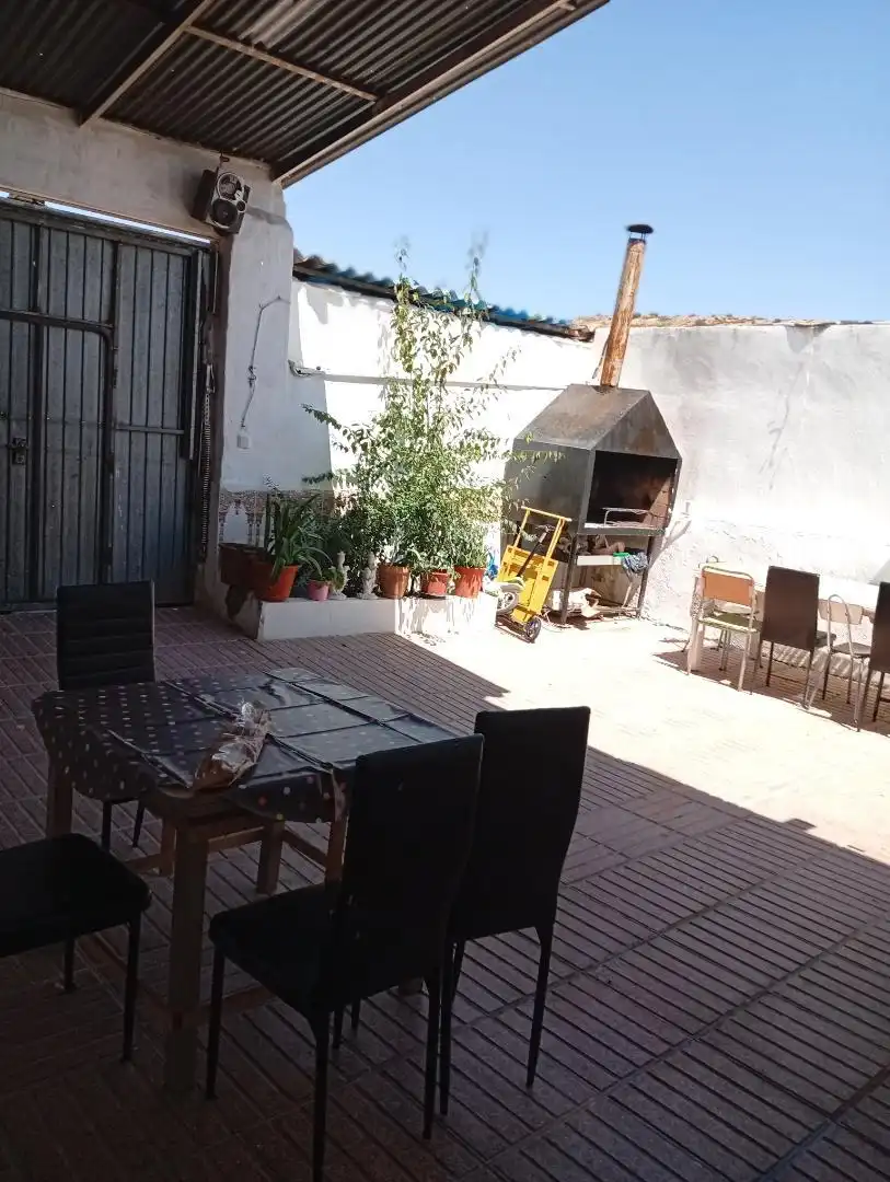 Casa adosada en venda a Calle Callao, 63, Las Mercedes - El Carmen Jardí de Casa adosada en venda en Puertollano amb Aire condicionat