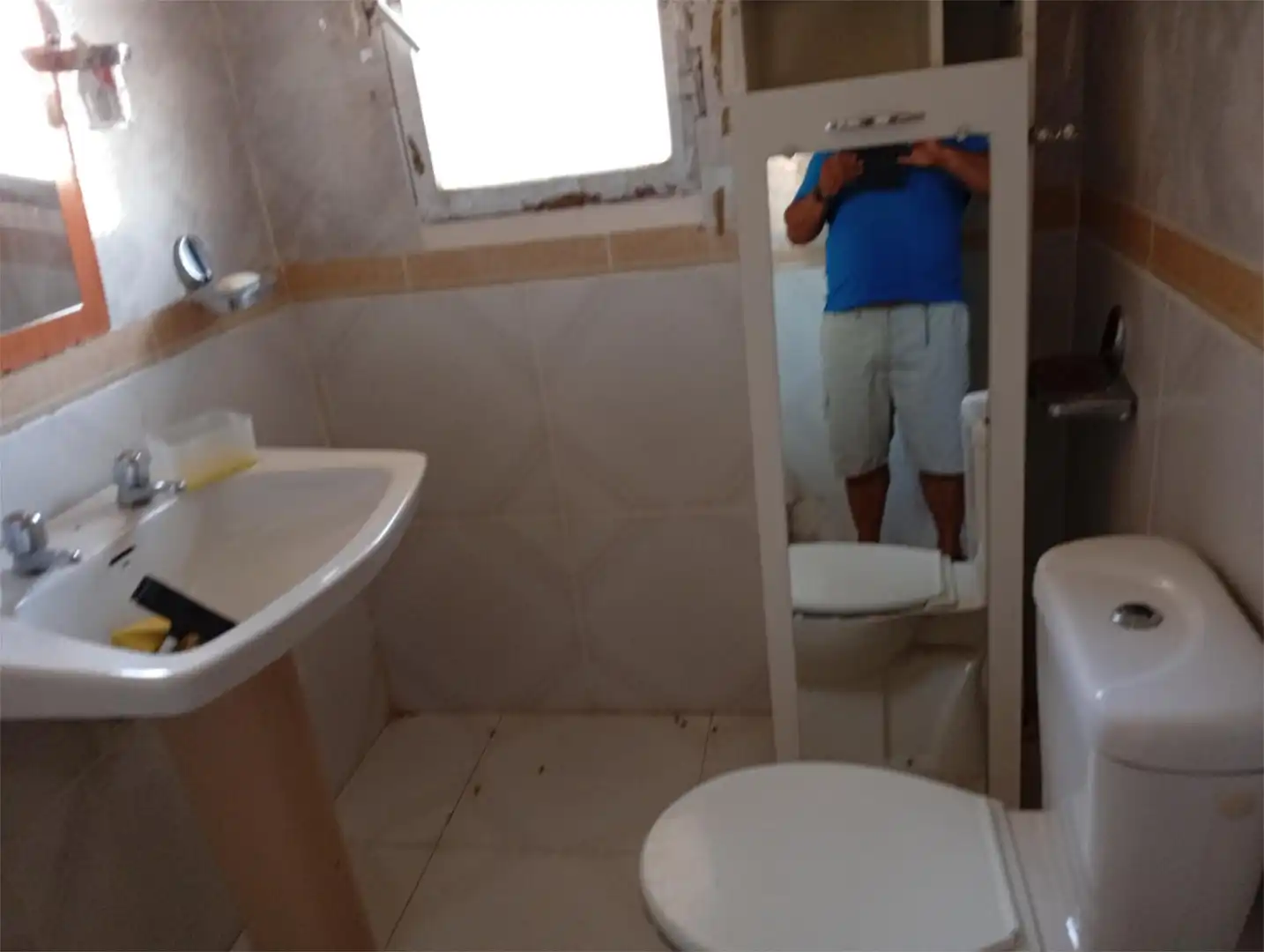 Casa adosada en venda a Calle Callao, 63, Las Mercedes - El Carmen Bany de Casa adosada en venda en Puertollano amb Aire condicionat