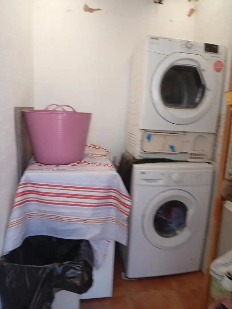Casa adosada en venda a Calle Callao, 63, Las Mercedes - El Carmen Dormitori de Casa adosada en venda en Puertollano amb Aire condicionat