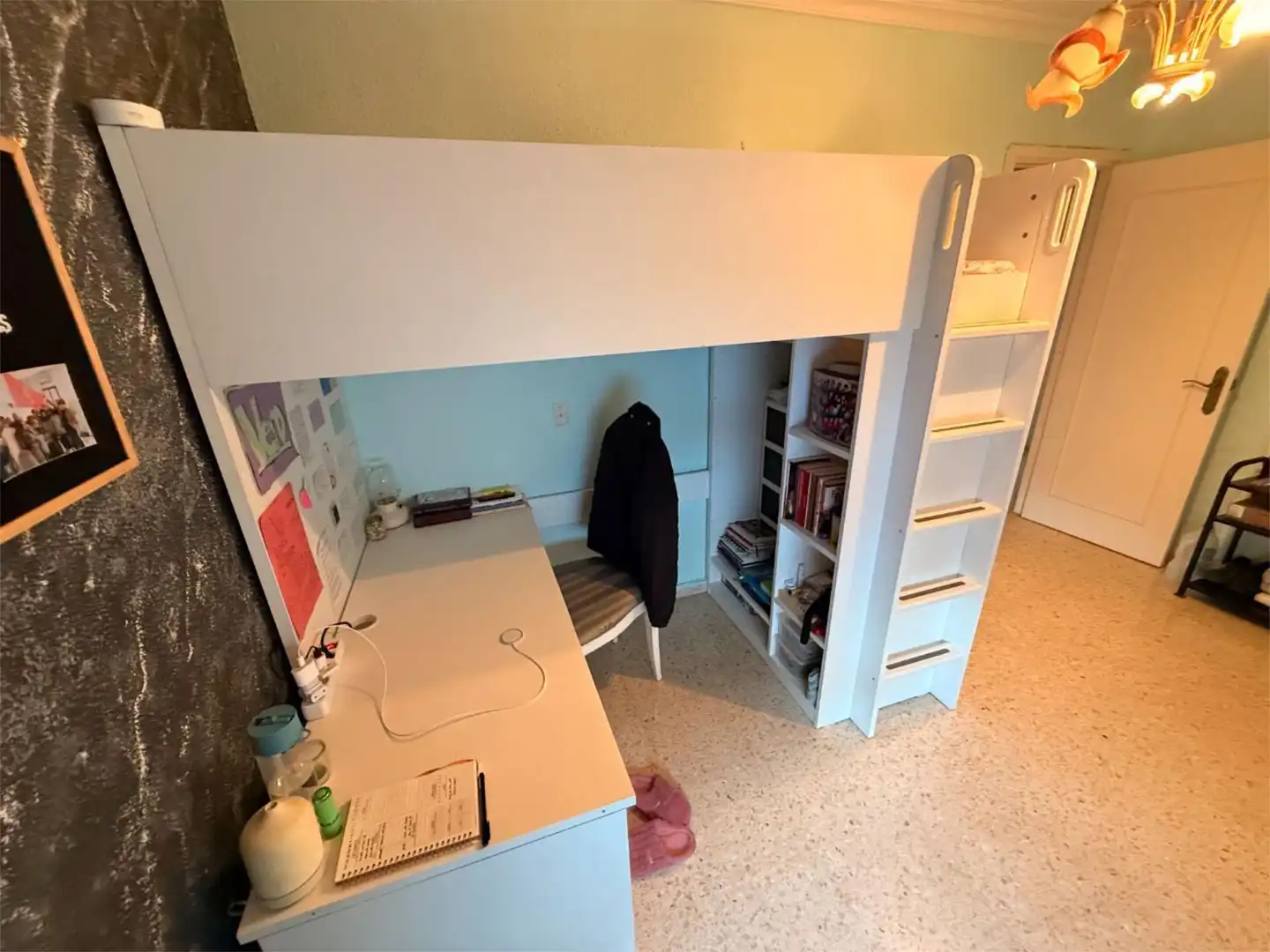 Piso en venta en Calle Francisco Madrigal Marin, 9, Barrio Alto Habitación de Piso en venta en San Juan de Aznalfarache con Terraza