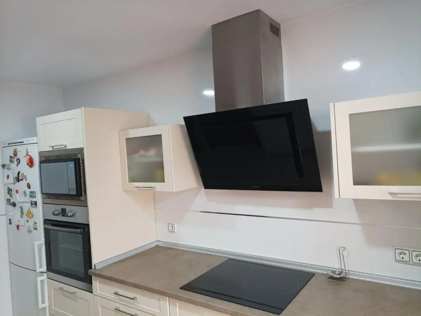 Casa o chalet en venta en Avenida Reina Sofia, 26, Este Cocina de Casa o chalet en venta en Mérida con Aire acondicionado