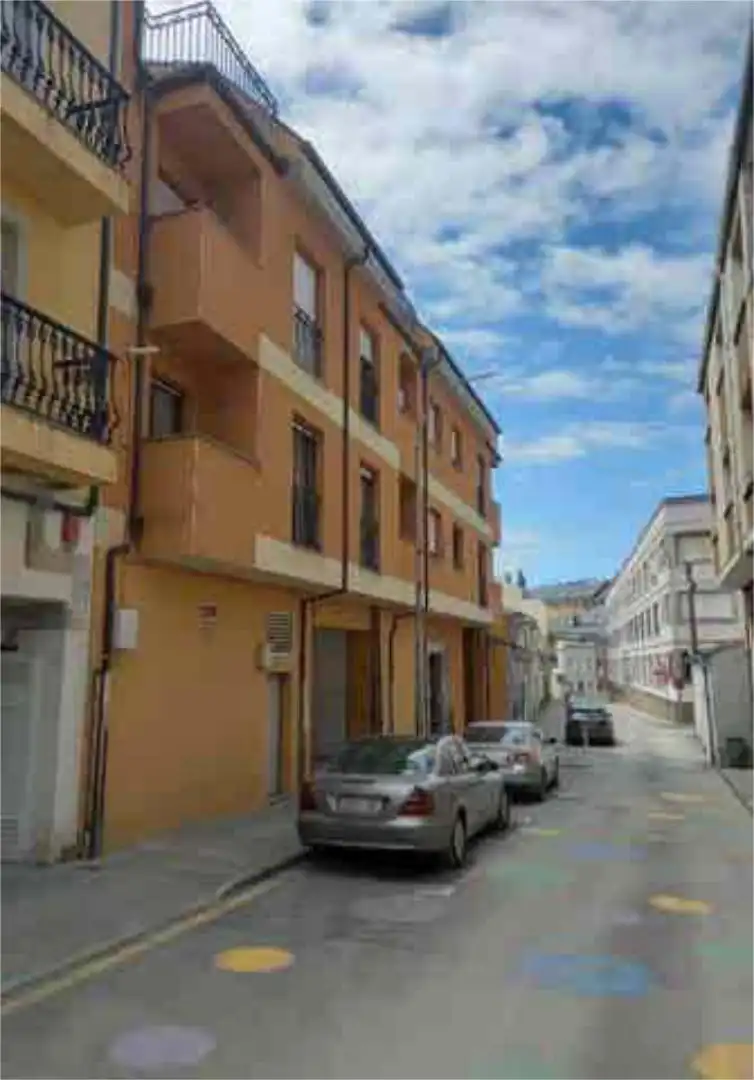 Außenansicht von Wohnungen zum Verkauf in Ribadeo mit Heizung, Terrasse und Abstellraum