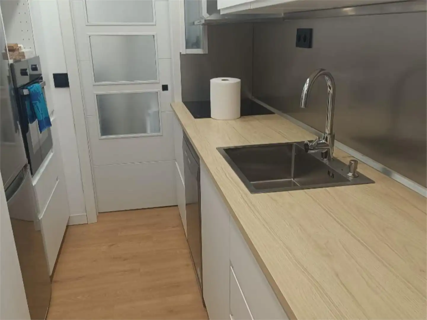 Wohnung zur Miete in Carrer de Pau Alsina, 100, El Camp d'en Grassot i Gràcia Nova Küche von Wohnung zur Miete in Barcelona mit Klimaanlage, Heizung und Parkett